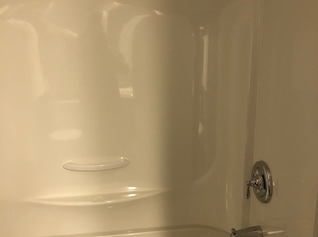 Between Bridges Inn主图