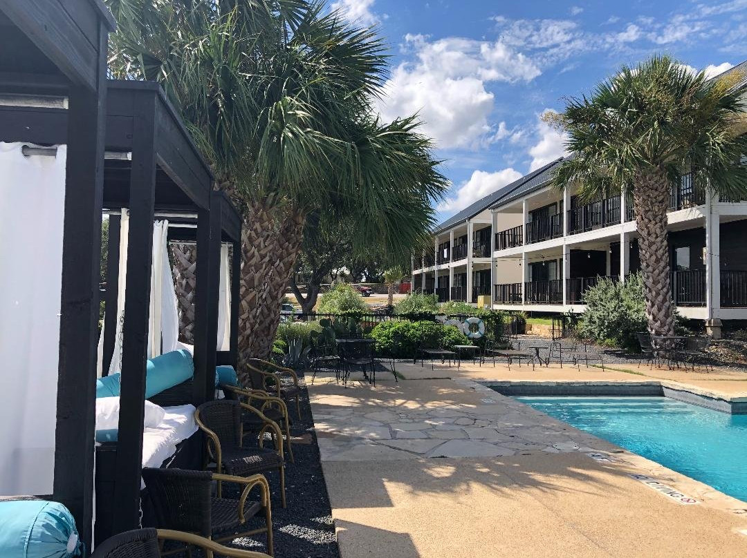 Hillside Boutique Hotel主图