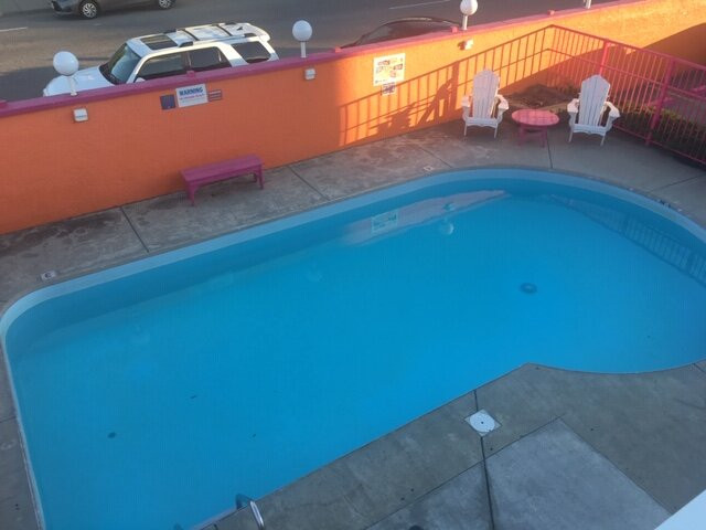 基洛纳泽德酒店主图