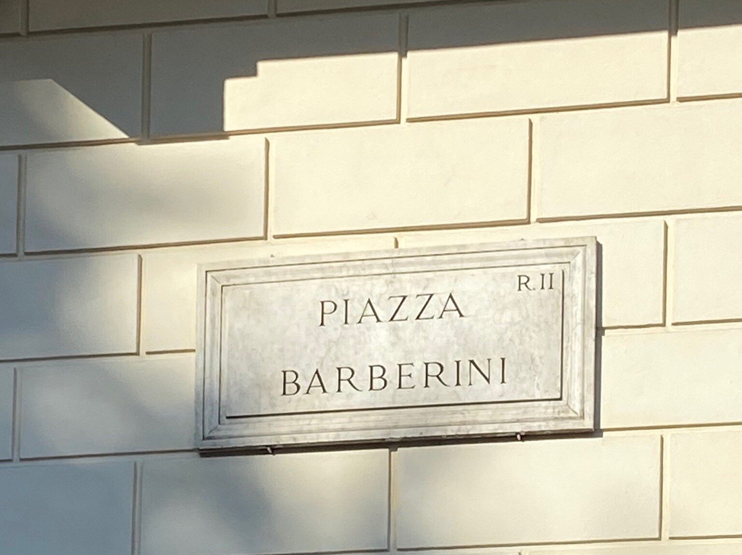 巴贝里尼广场景点图片
