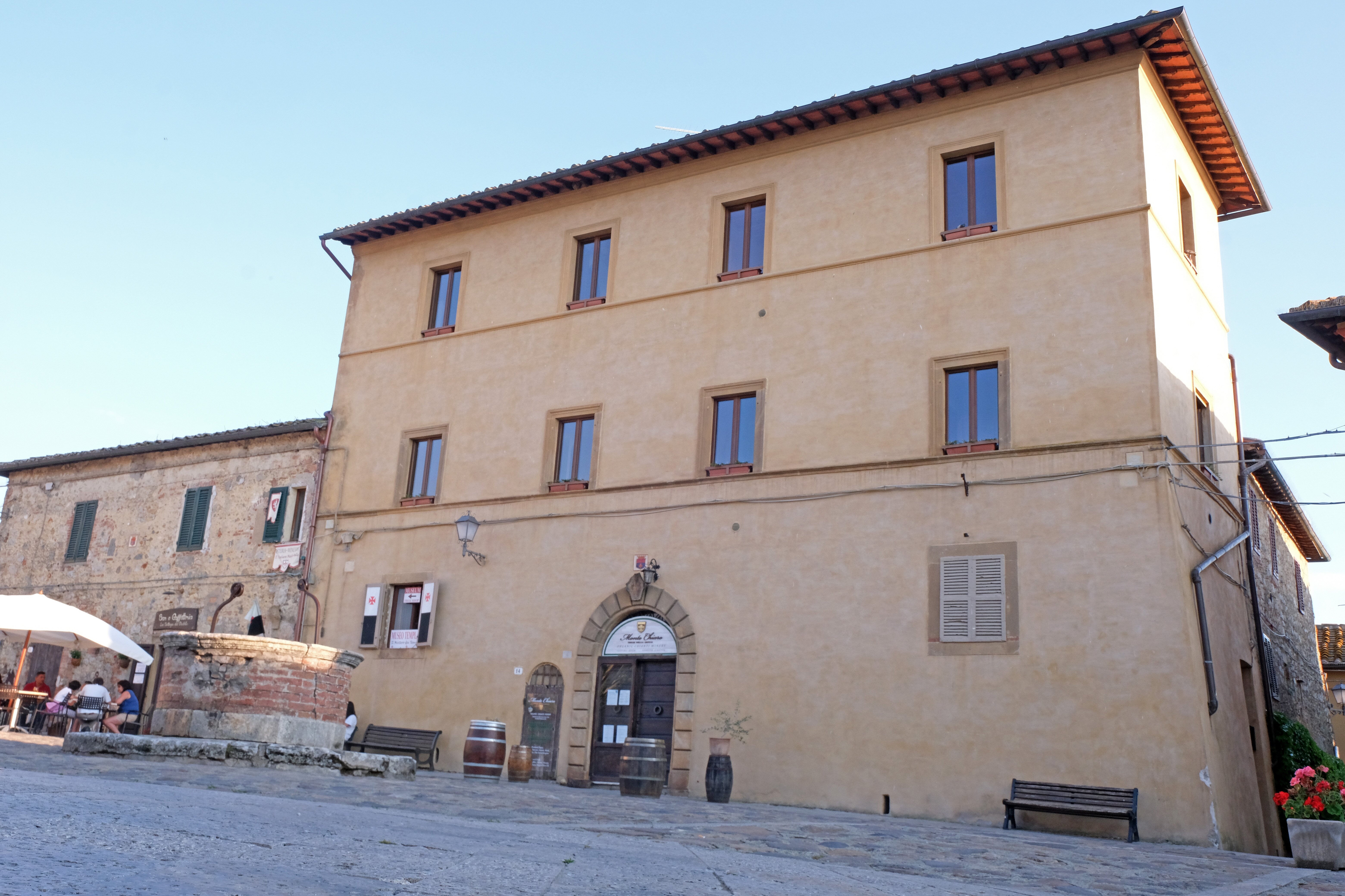 Rooms and Wine al Castello-官方