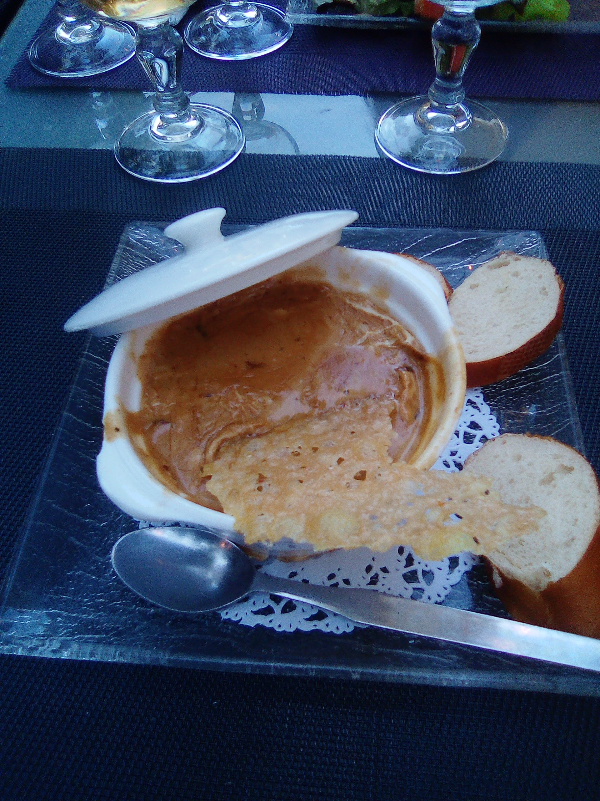 Le Clyde's Hotel Restaurant Bar-官方