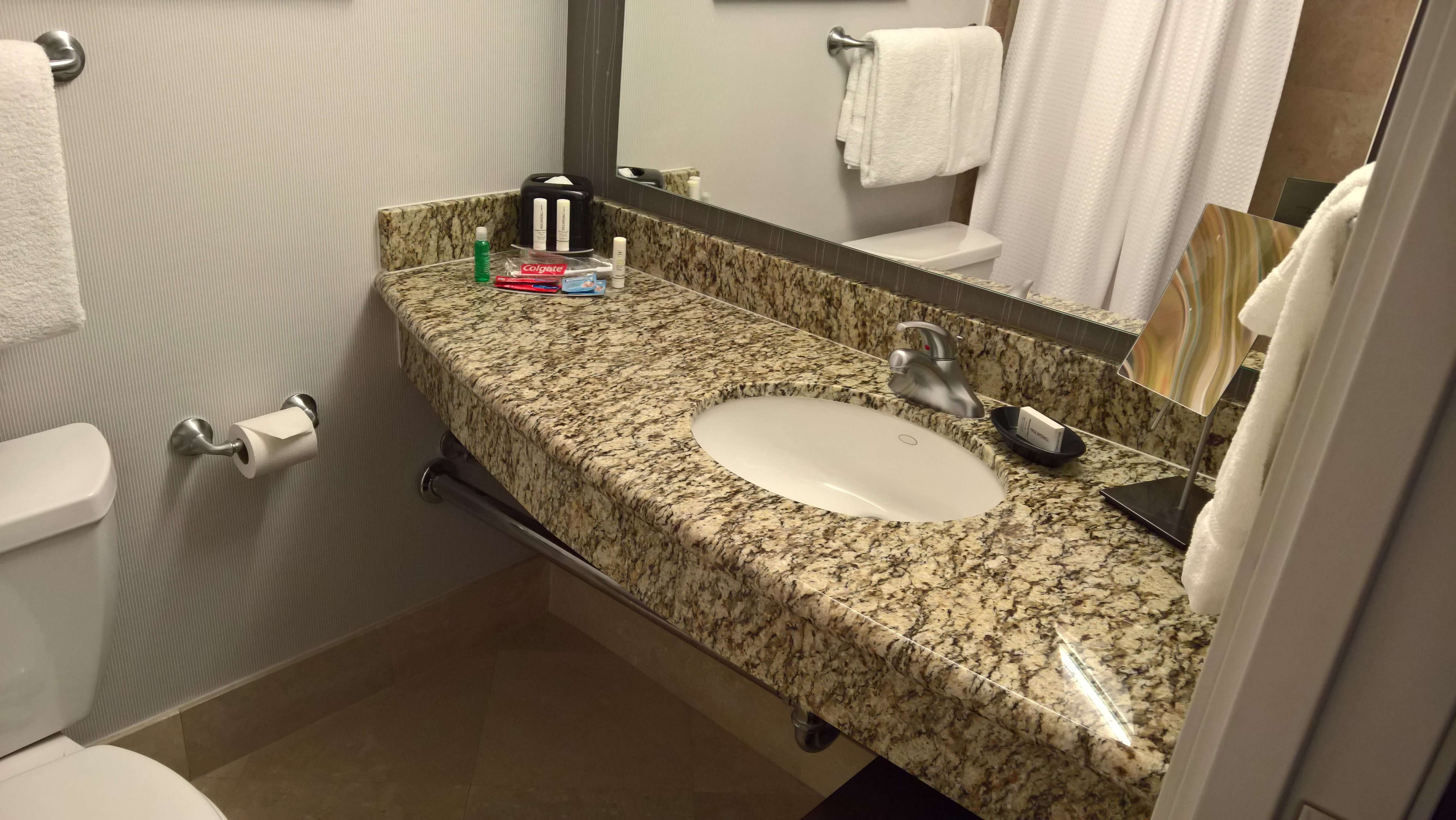 洛杉矶西区万怡酒店-浴室