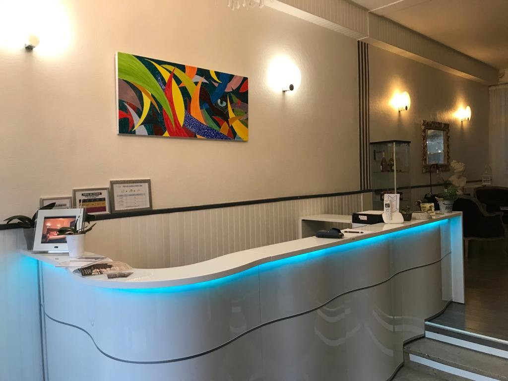 斯涛特尔法兰西酒店主图
