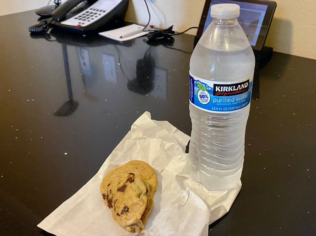 贝斯特韦斯特普拉斯阿维塔套房酒店主图