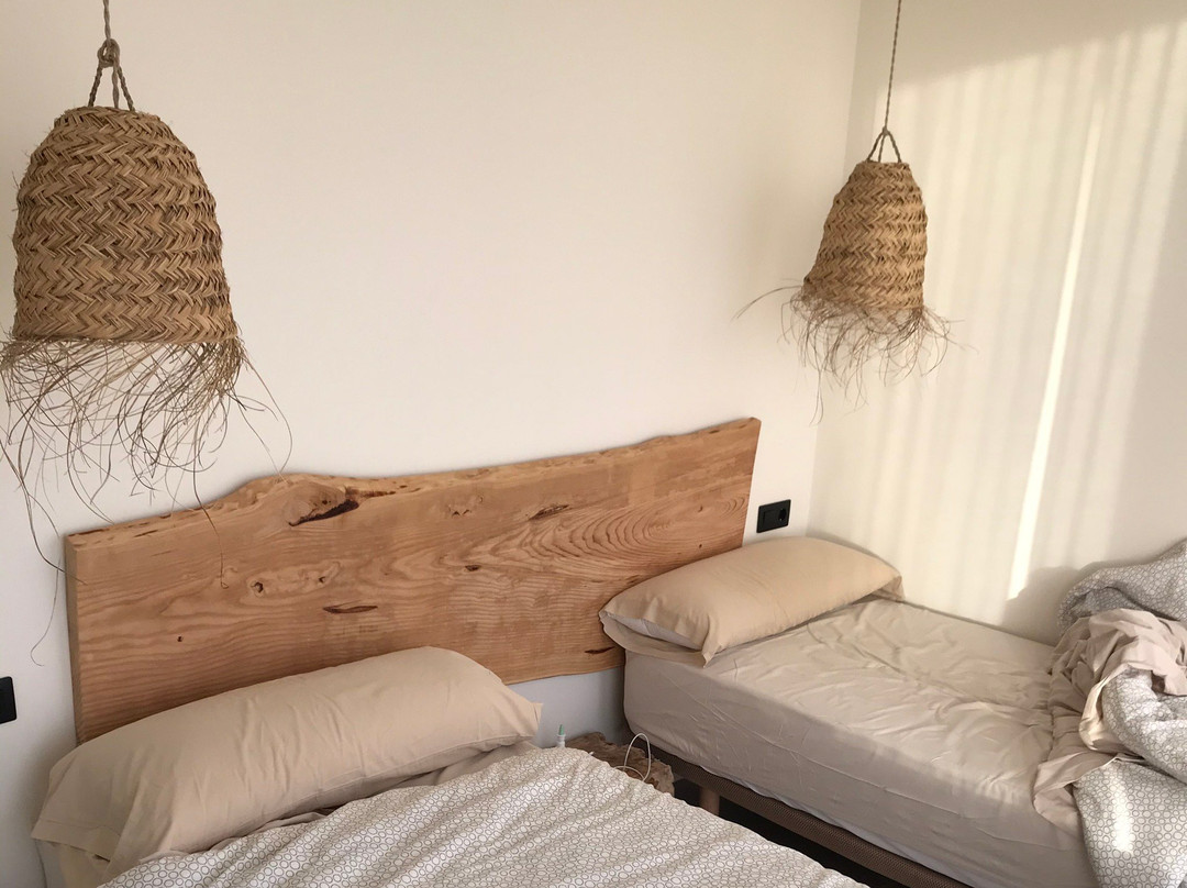 Laola Surf Camp景点图片
