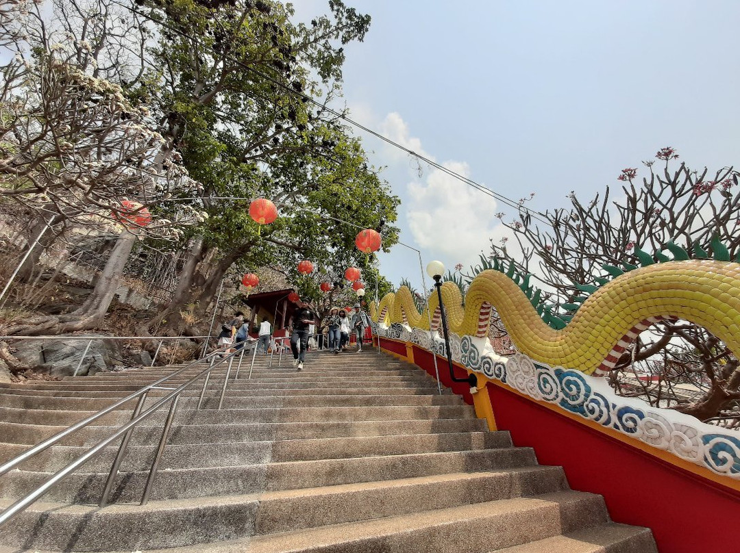 Chao Pho Khao Yai Shrine-寇西章岛必去景点