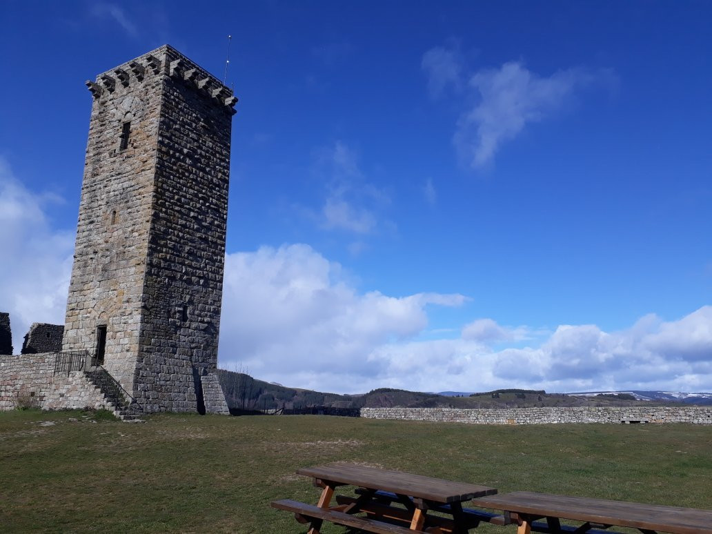 The Tower of La Garde-Guerin景点图片