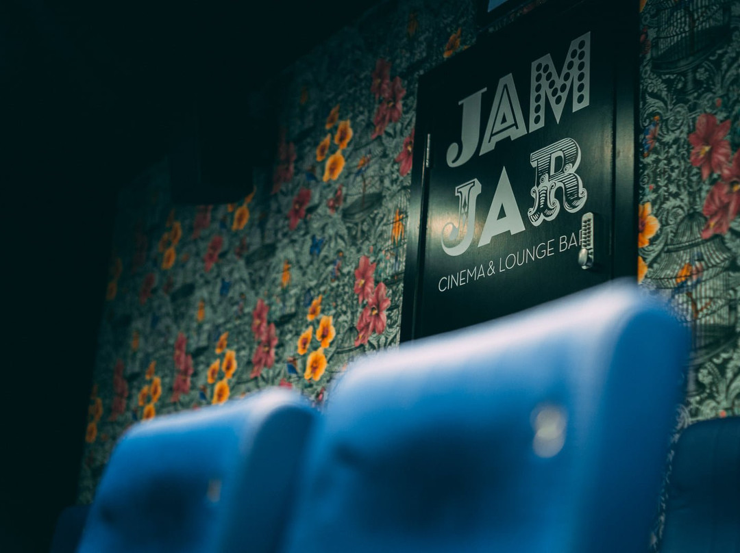 Jam Jar Cinema-惠特利湾必去景点