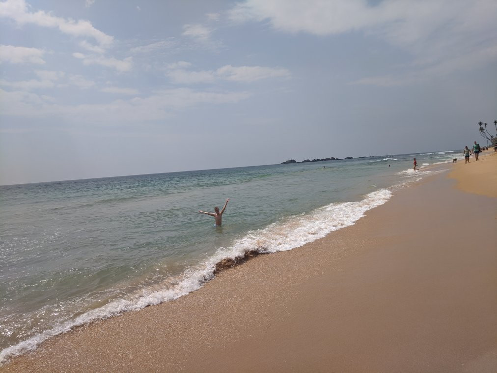 希卡杜瓦海滩景点图片