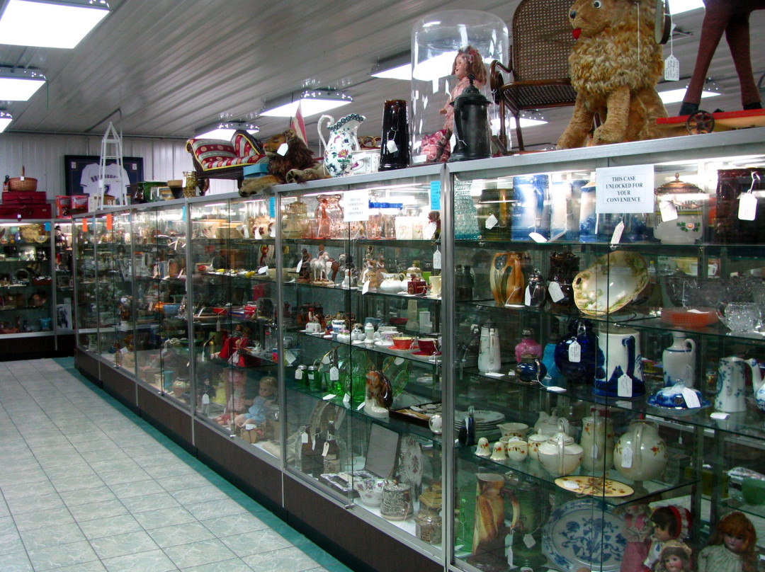 Old Orchard Antique Mall-Egg Harbor必去景点