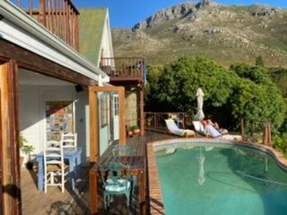 Amblewood Guest House主图