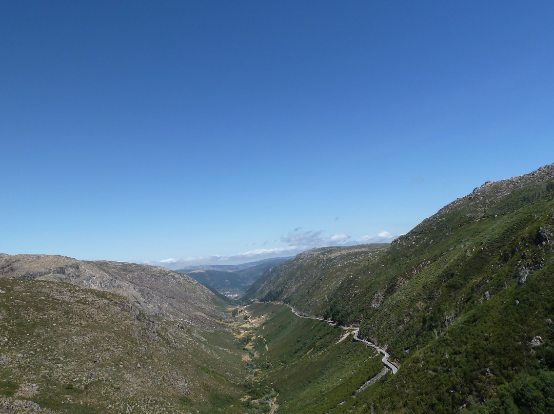 Vale Glaciar do Zêzere景点图片