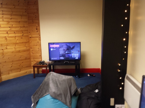 JL Gaming-恩尼斯必去景点