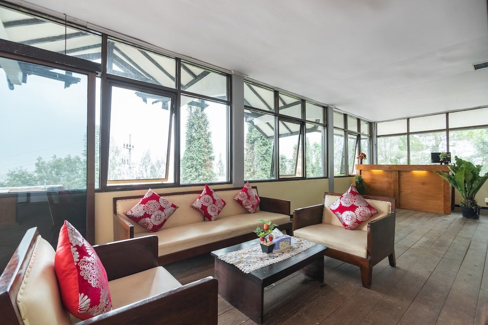 OYO 1852 Intan Bromo Homestay主图