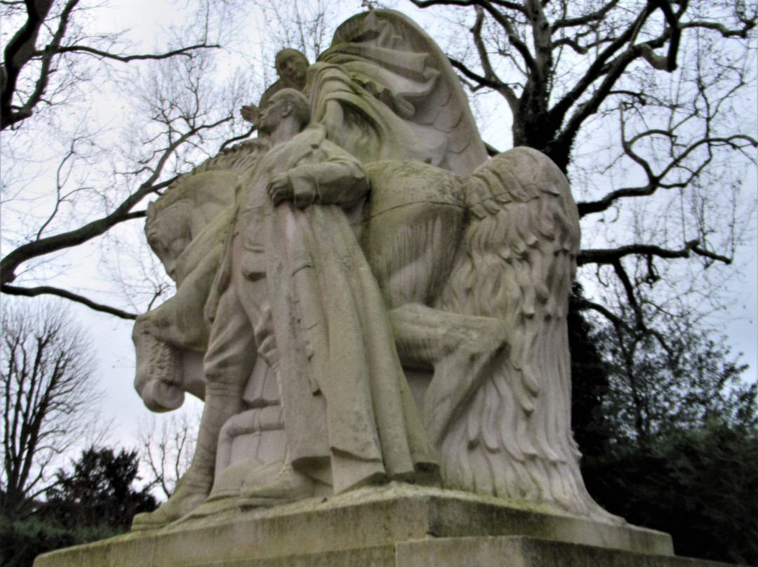 Monument aux morts-Choisy-le-roi必去景点