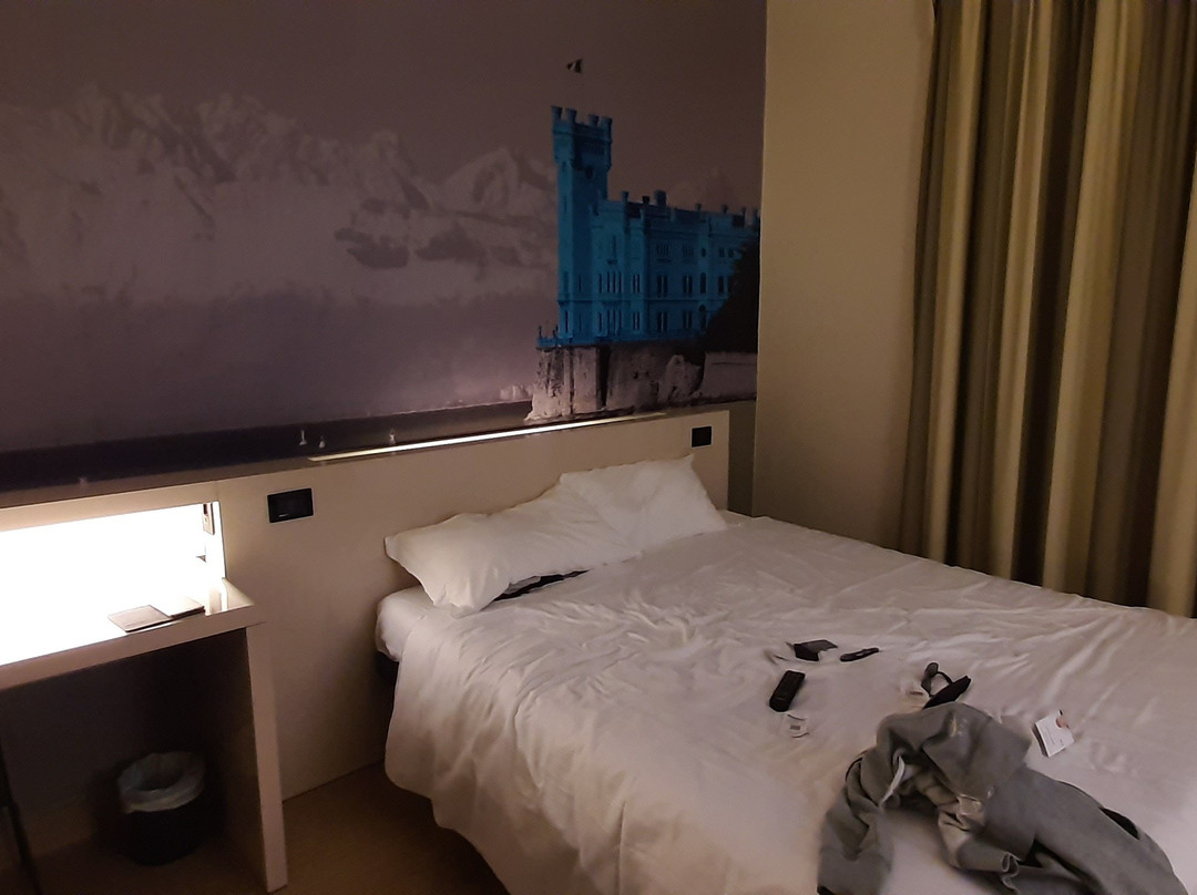 尹佩洛诺沃酒店主图