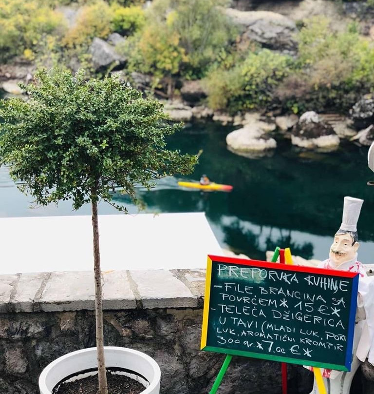 Hotel Ambasador主图