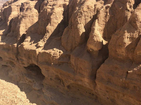 Kal-e Jeni-Tabas必去景点