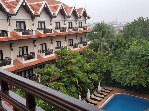 暹粒西姆酒店主图