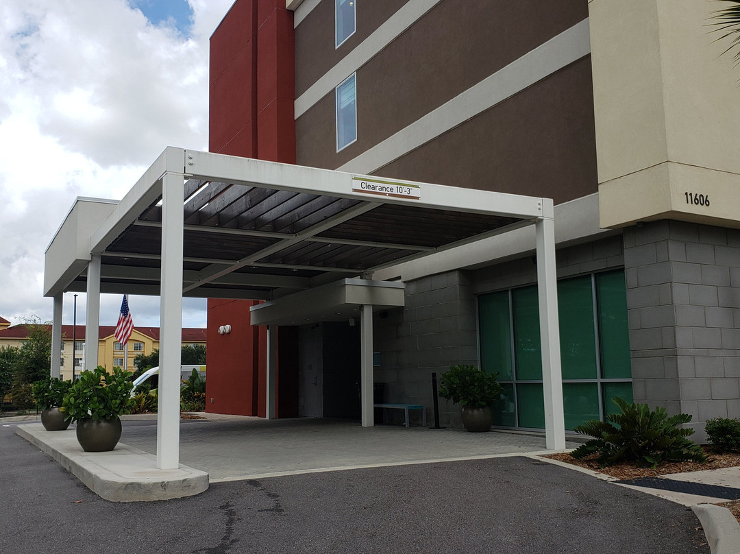 Home2 Suites by Hilton Tampa USF Near Busch Gardens主图