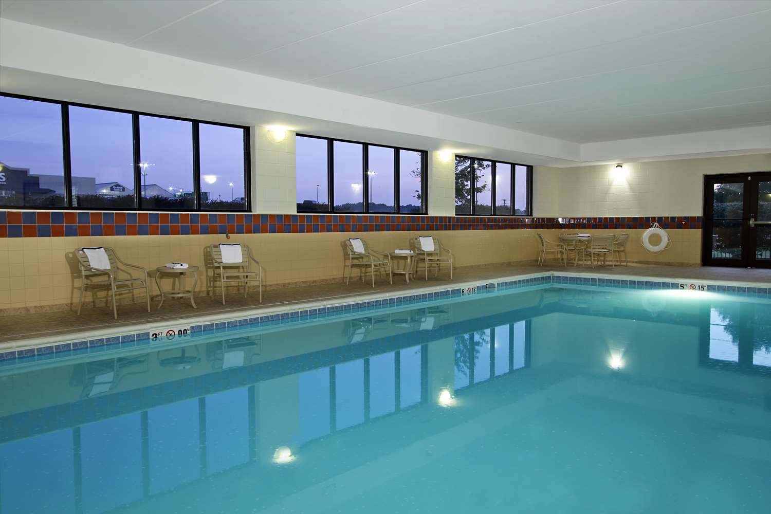 Hampton Inn & Suites Madisonville-官方