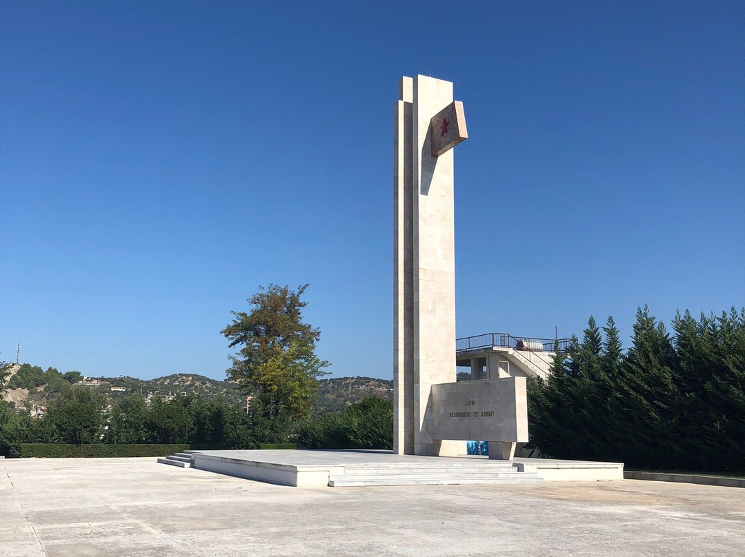 War Cemetery Partisans-夫罗勒必去景点