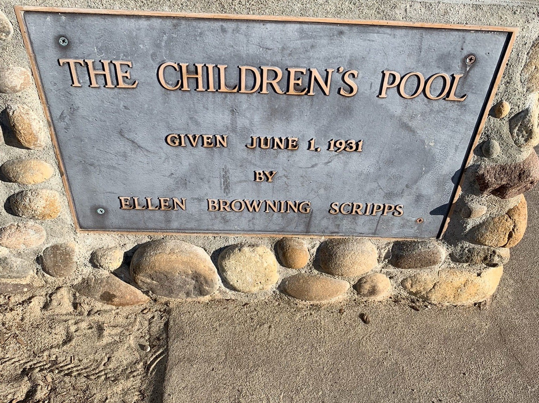 儿童泳池景点图片