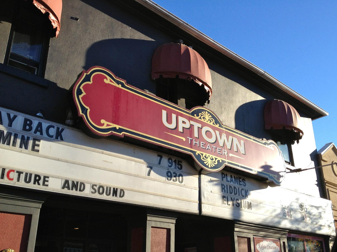 Uptown Theater景点图片