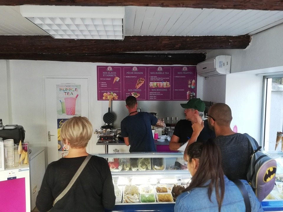 Les Glaces Martegales