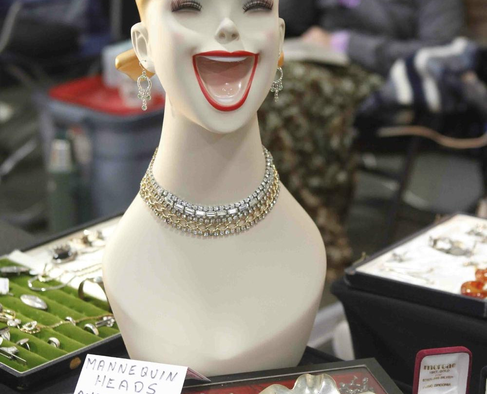 Hainesville旅游景点-Chicagoland Grayslake Antique Flea Market