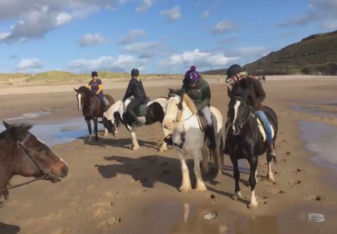 Hoofin-About Horse Riding Holidays-考文垂必去景点