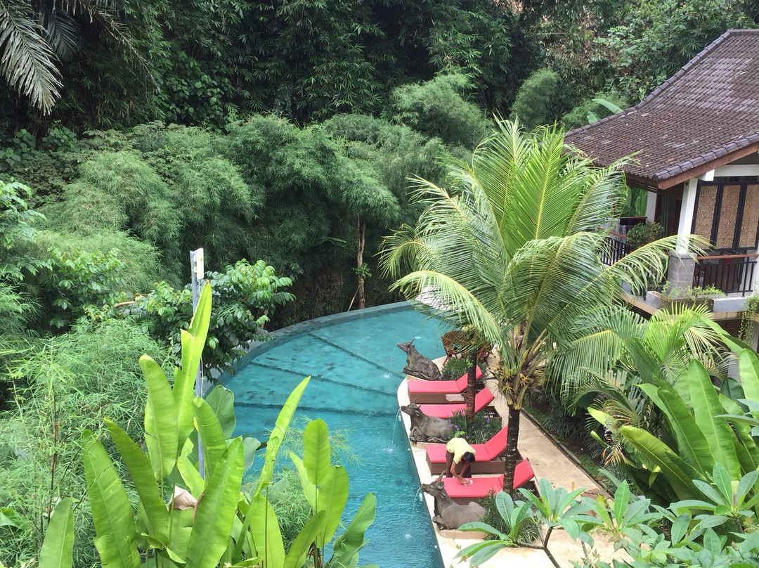 Desak Putu Putera Cottages