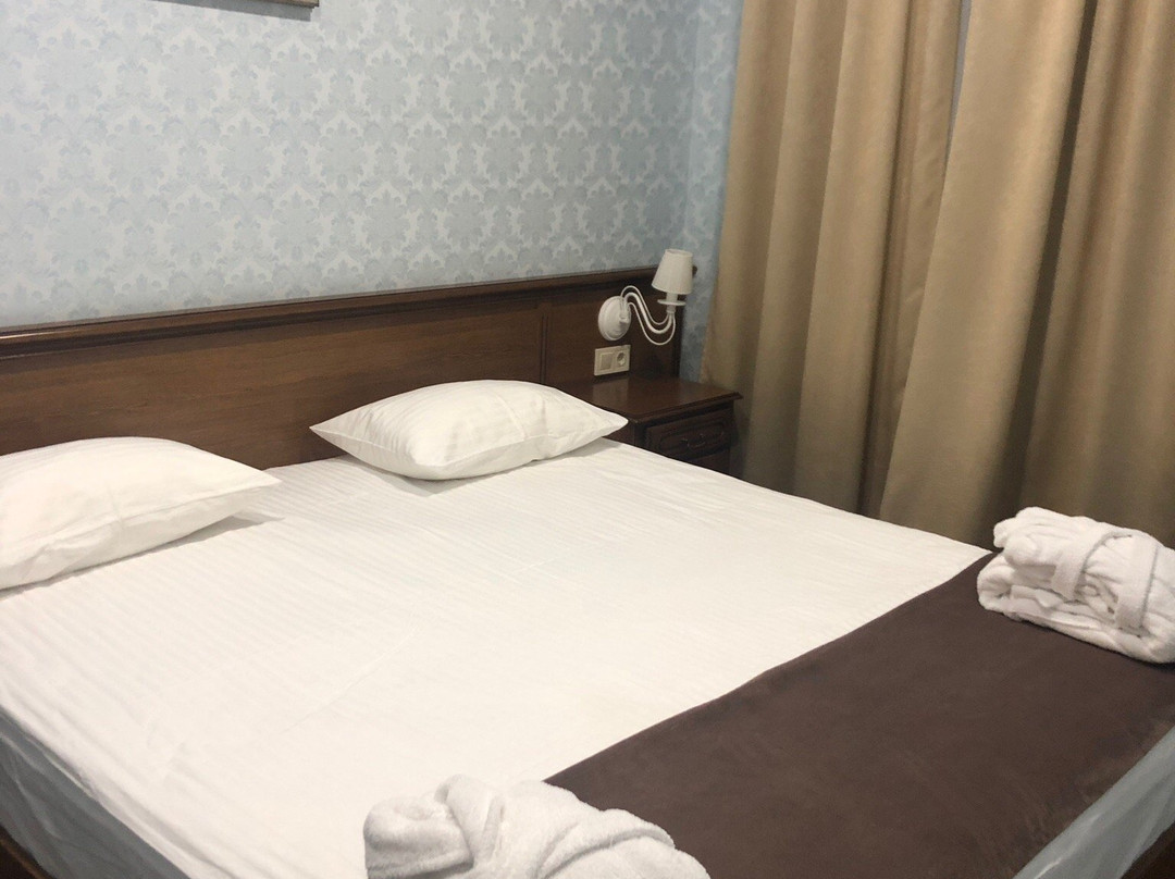 West Park Hotel主图