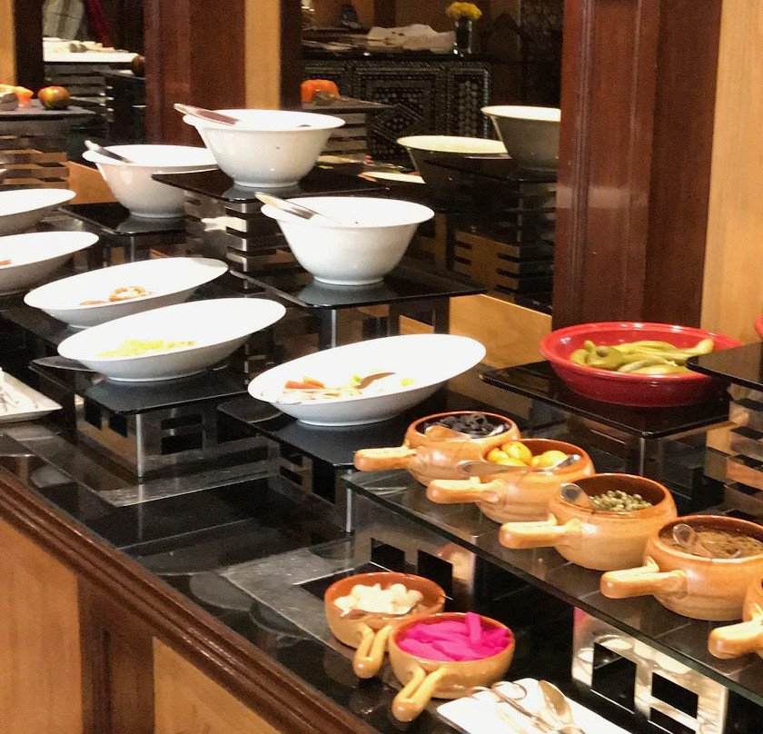 The Regency Hotel, Kuwait主图