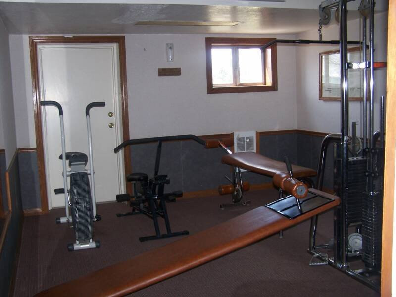 Clover Creek Inn主图