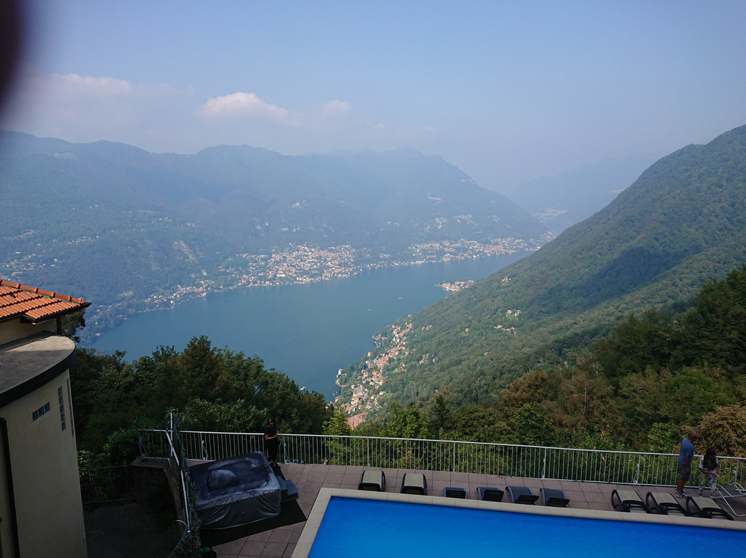 艾尔伯格帕拉堤索苏拉戈酒店主图