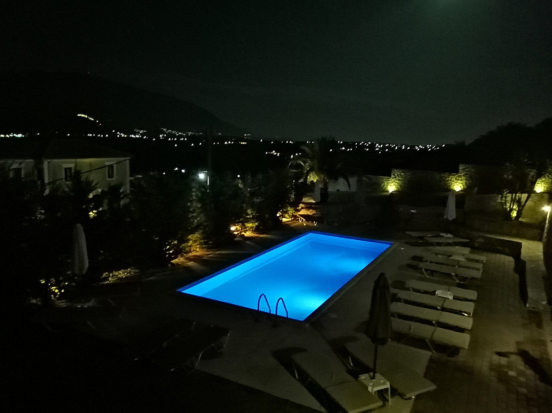 Lagoon View Apartments主图