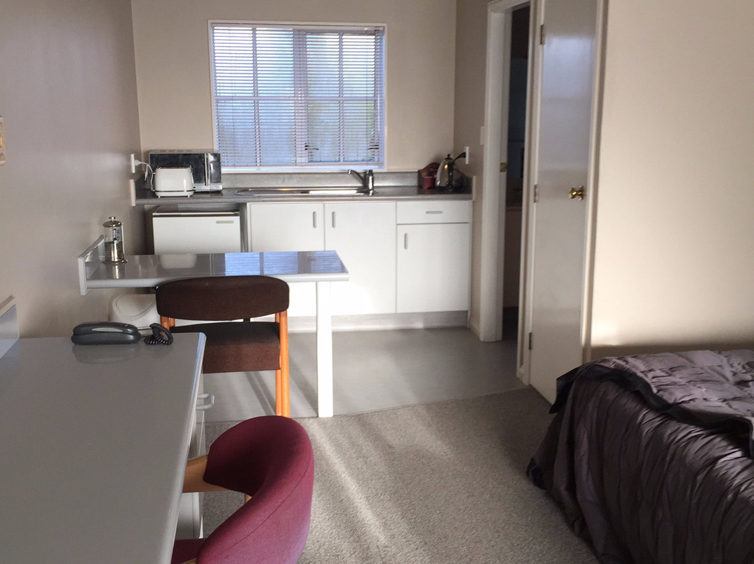 侨民汽车旅馆主图