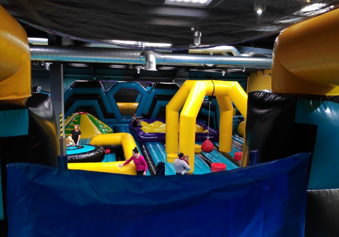 Jumpin Fun Inflatable Park Derby-德比必去景点