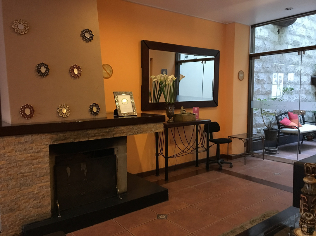 罗斯坦波斯酒店主图