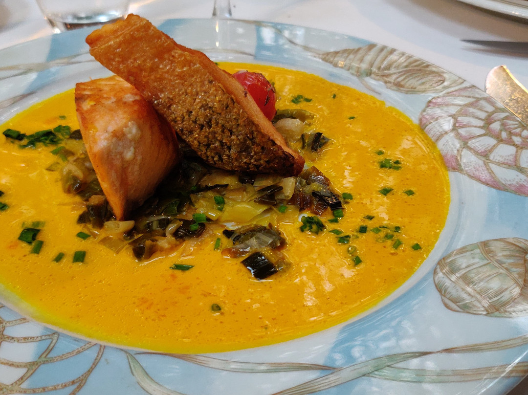 卡米尔酒店主图