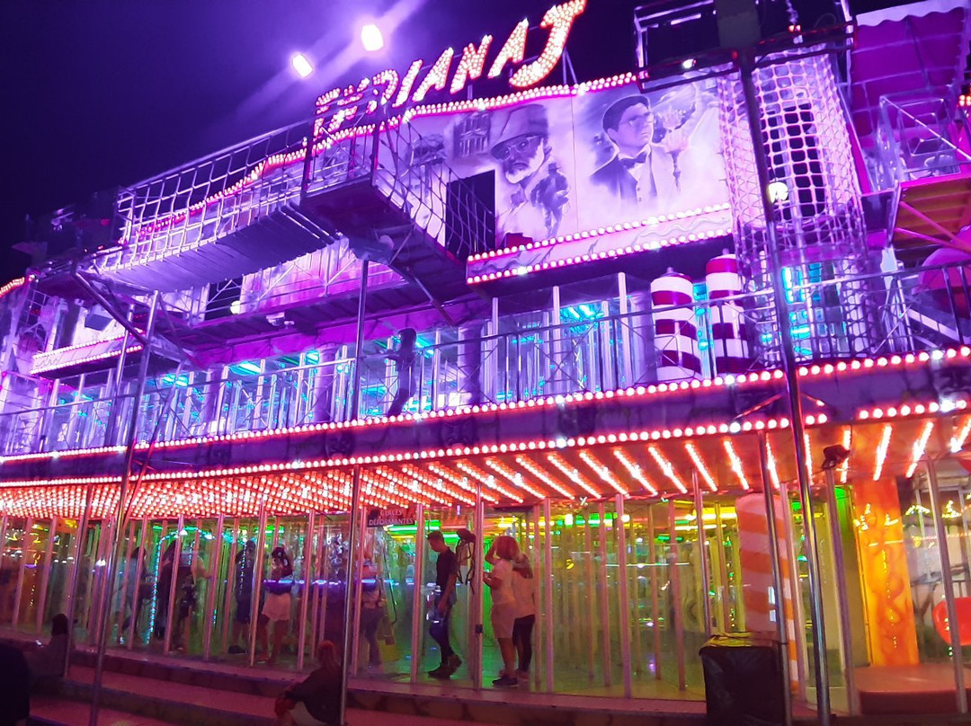 魔法世界-耶尔必去景点