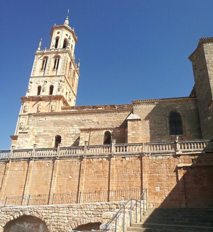 Real Colegiata Santa Maria del Campo-Santa Maria del Campo必去景点
