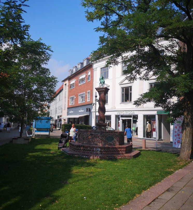 Rytterstatue At Peder Bodilsen-奈司特维德必去景点