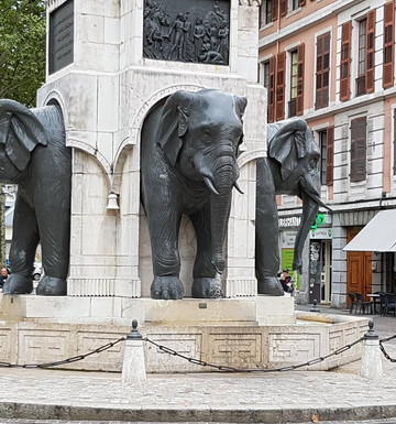 Le Petit Train Touristique de Chambéry-尚贝里必去景点