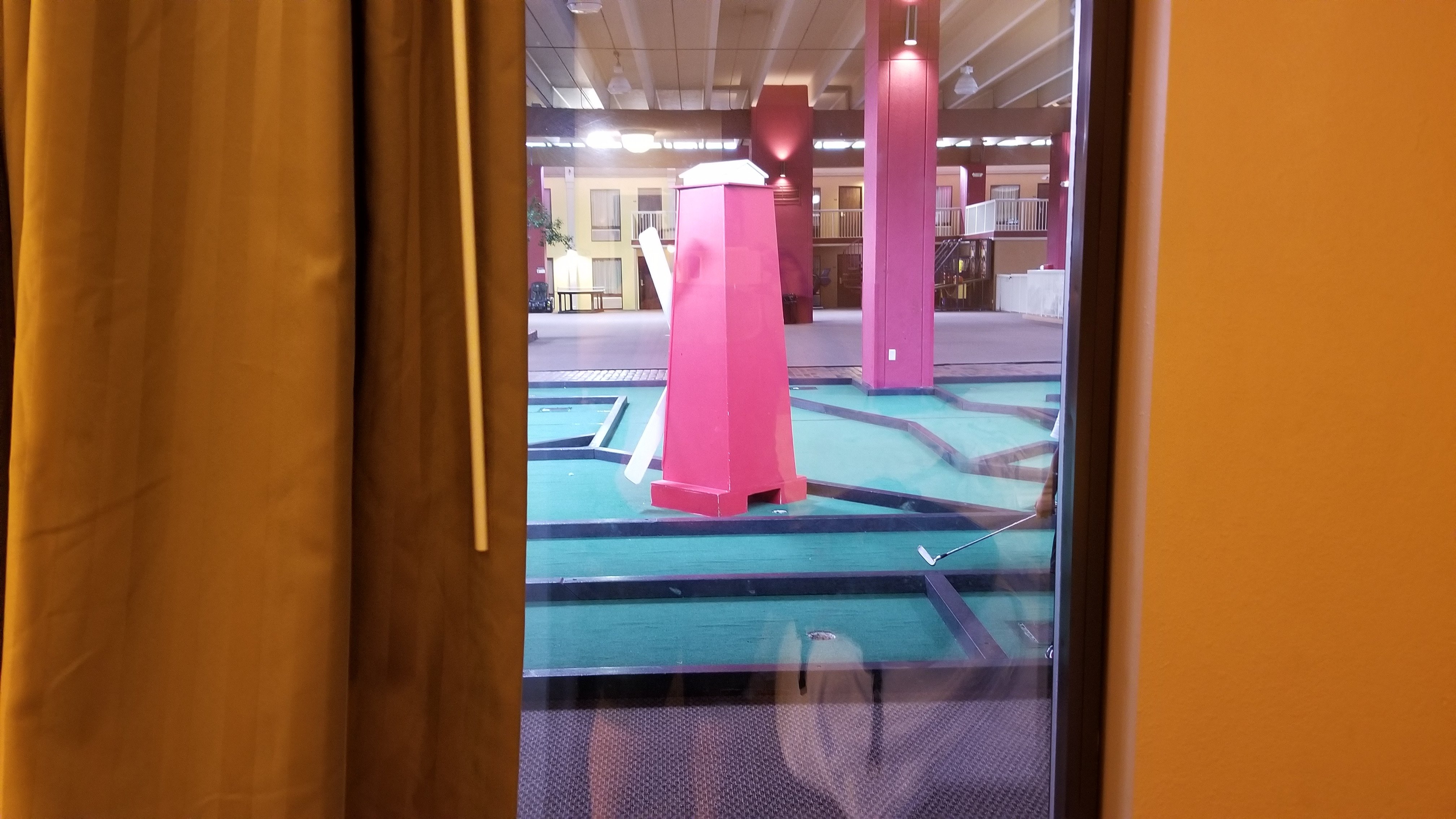 里奇菲尔德戴斯套房酒店-酒店景观