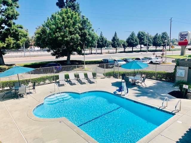 卡马里奥晚安旅馆主图