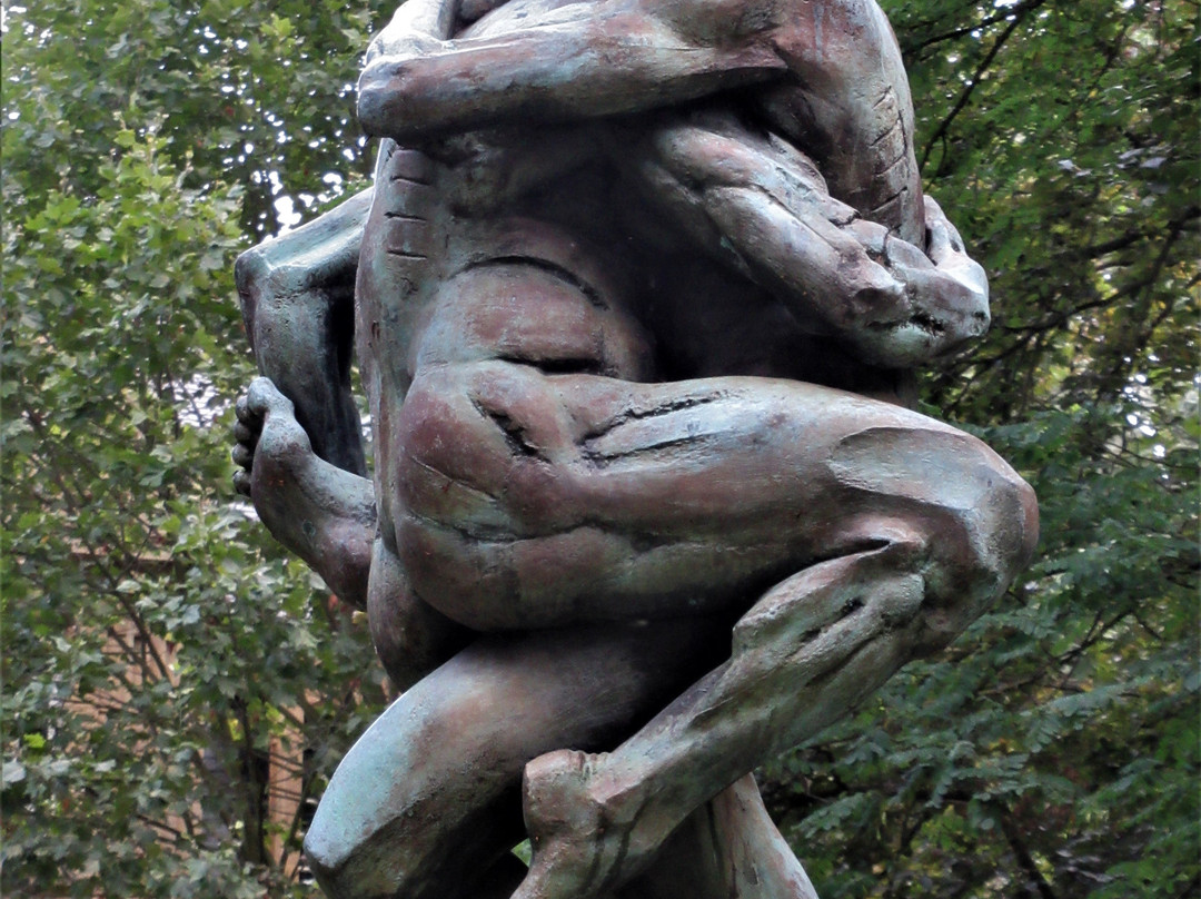 Sculpture L'union-蒂永维尔必去景点