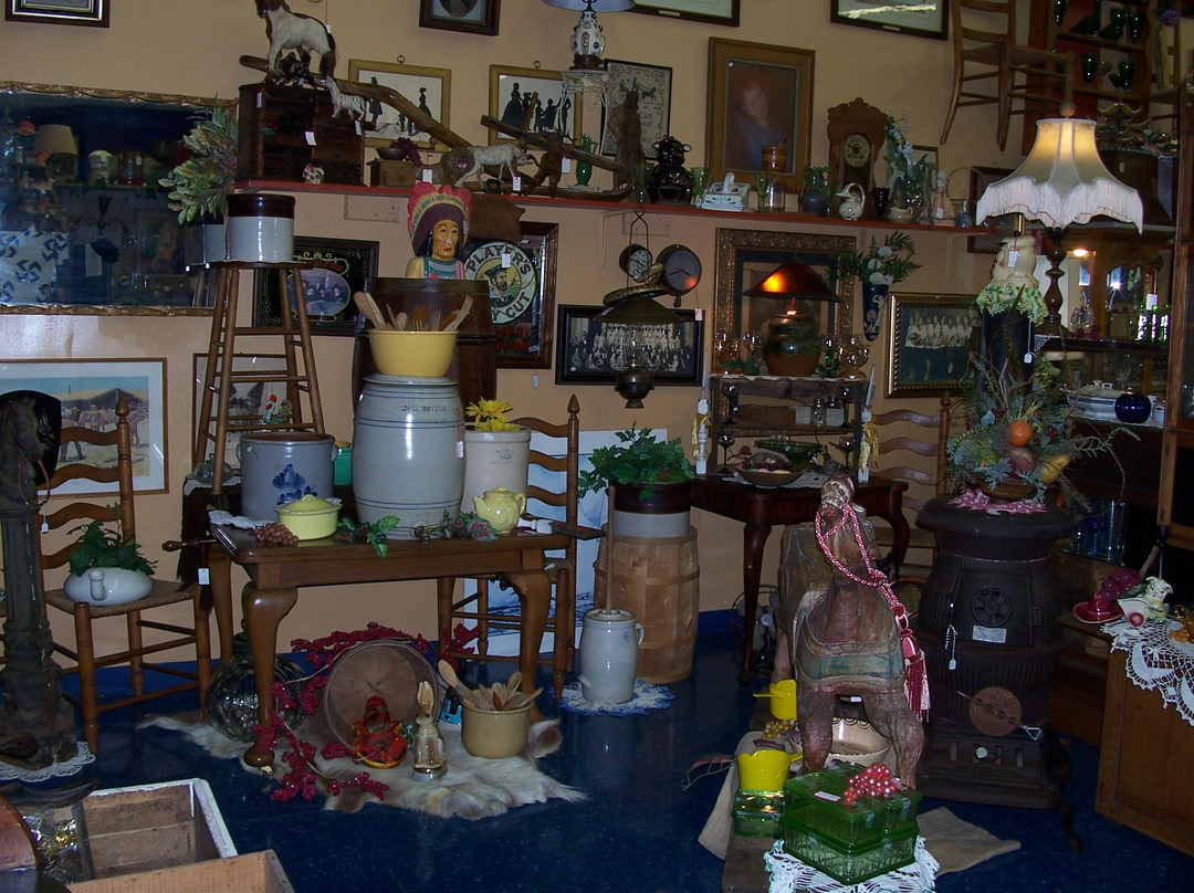 Sherman's Antiques-温特黑文必去景点